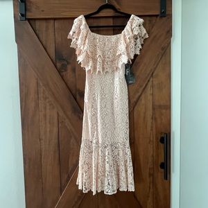 Lulu’s Lace Midi Dress - S